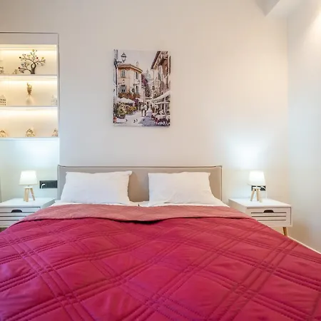 Nova Nook Sofya